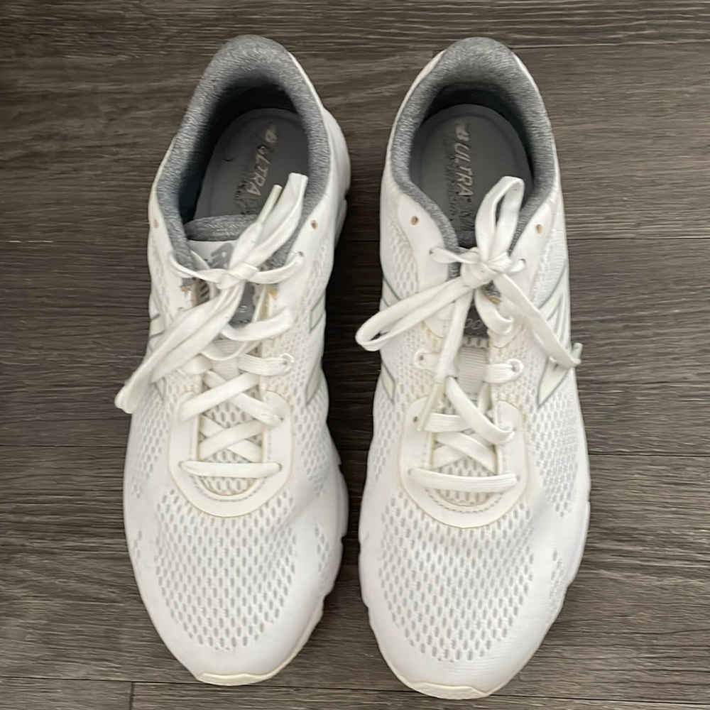 New Balance 600 V2